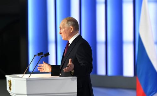 Poutine devant l'Assemblée fédérale.jpg